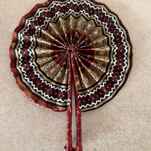 Savéva Hand Fan