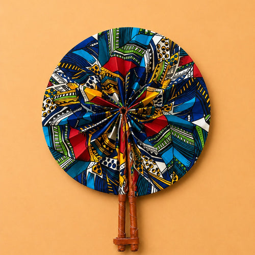Nairéva Hand Fan
