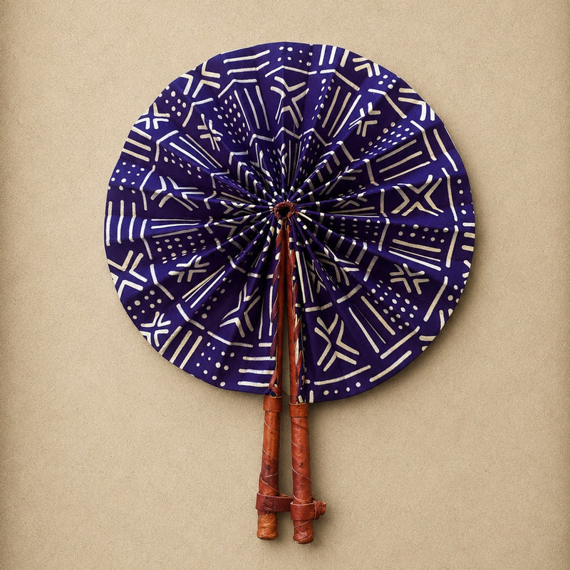 Savéva Hand Fan