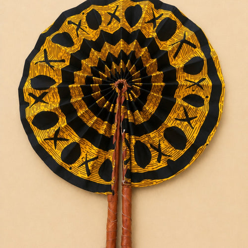 Yaréva Hand Fan