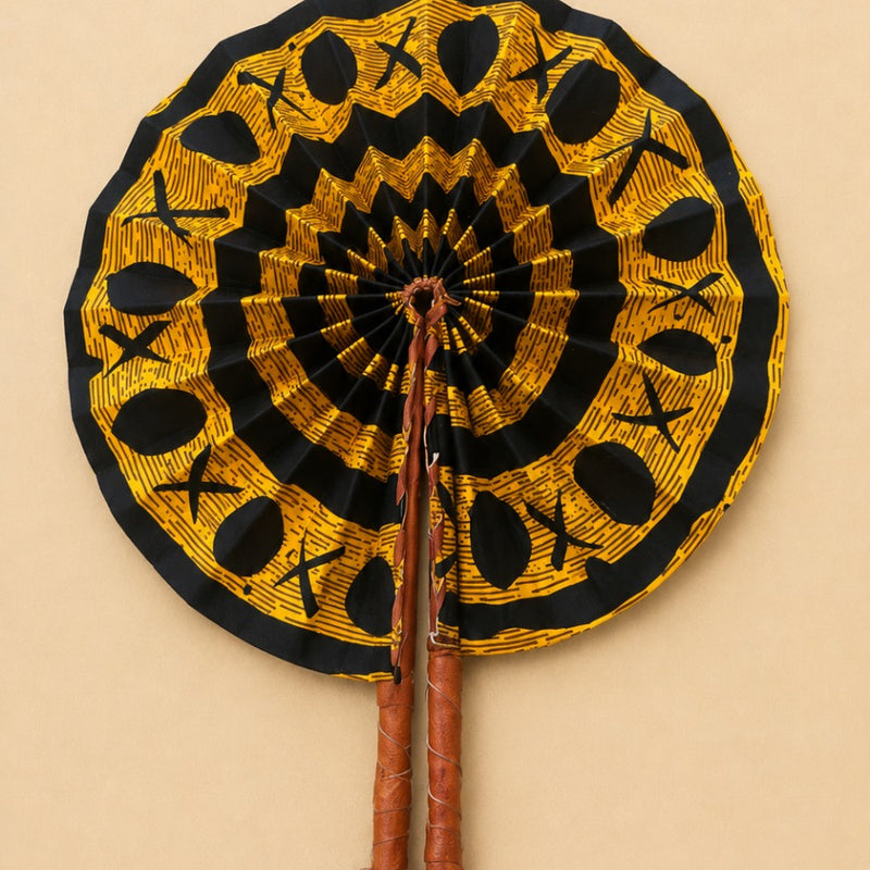 Yaréva Hand Fan
