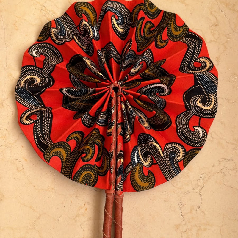 Nuréva Hand Fan