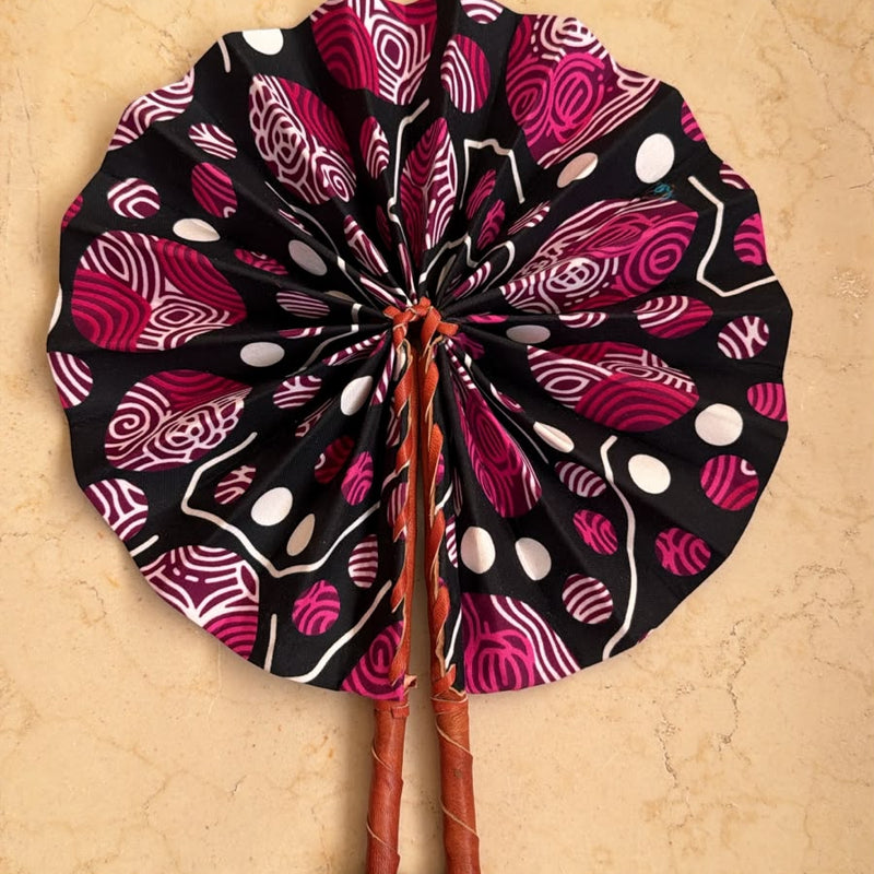 Kaléva Hand Fan