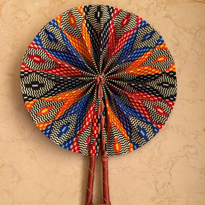Sunéva Hand Fan