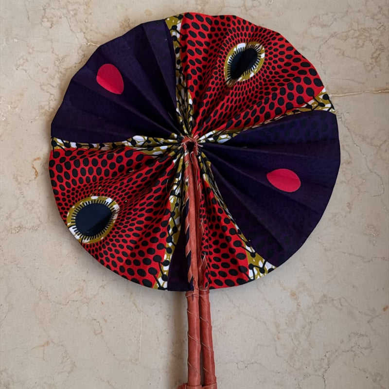 Perléva Hand Fan